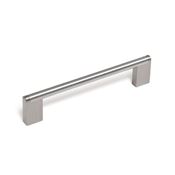 Immagine di maniglie s-1531 mm. 448 inox satin 468 a:10 h:38 int:448                                                                                           