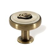 Immagine di pomoli s-1896 mm. 23 metallo ottone ant/beige 23 a:23 h:24                                                                                           