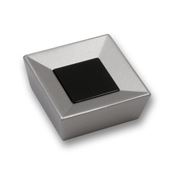 Immagine di pomoli s-2100 mm. 39 metallo arg. alu/nero 39 a:39 h:16                                                                                           