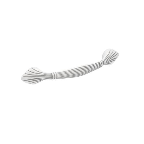 Immagine di Maniglia per mobili HZ0503 interasse mm 96 in lega di zinco royal bianco patina argento 